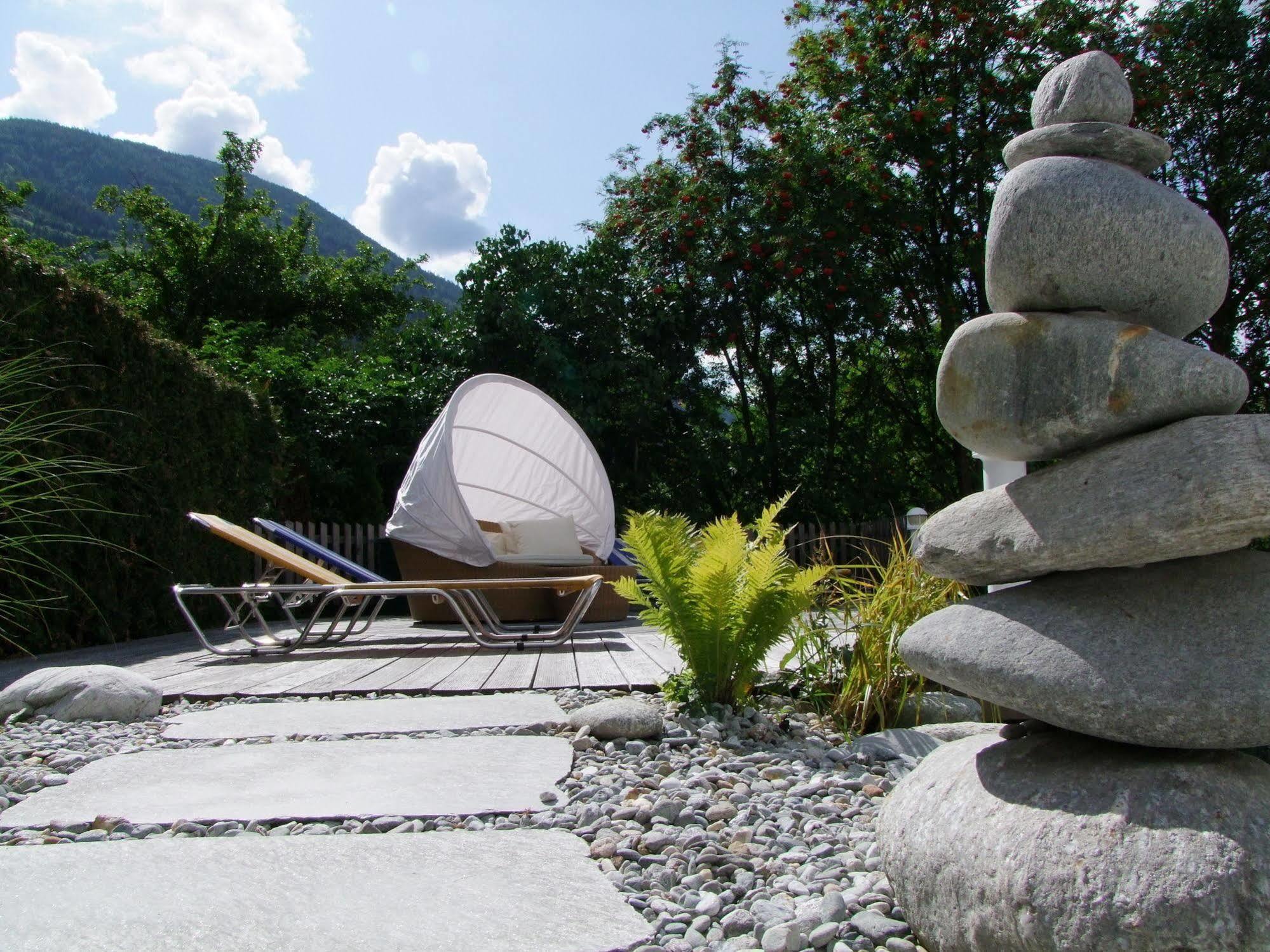 Spa & Naturhotel Outside Matrei in Osttirol Exterior foto
